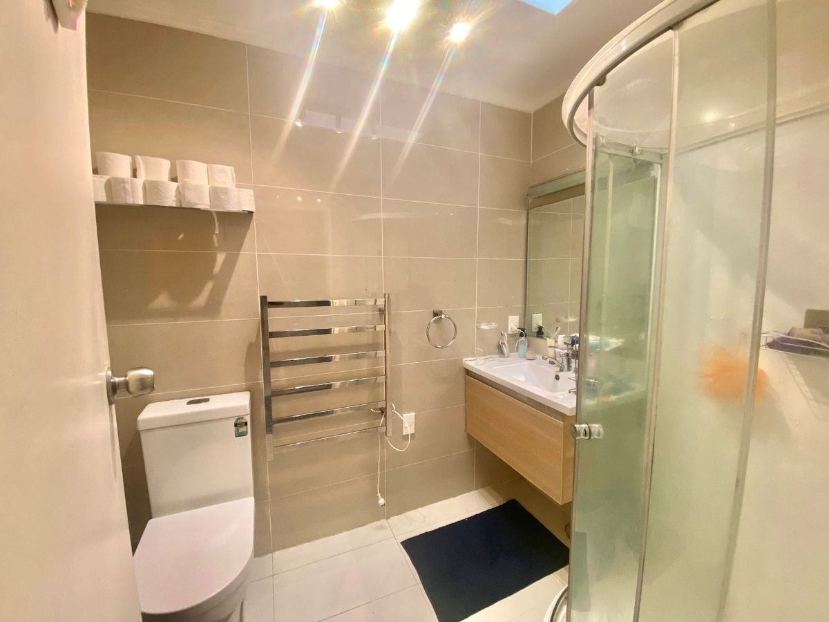 Sandringham, 3 bedrooms - Więcej