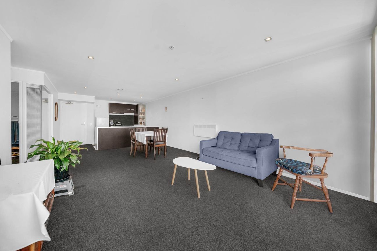 H47 Stylish 2-Bed Apartment with Harbour Views - Aanzicht 2