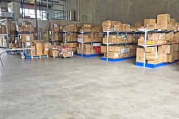 172M² WAREHOUSE SUBLEASE
