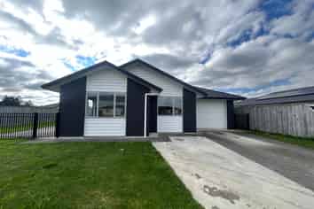 96 Hinemoa Street, Levin