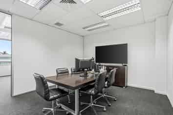 MODERN WILLIAM PICKERING OFFICE
