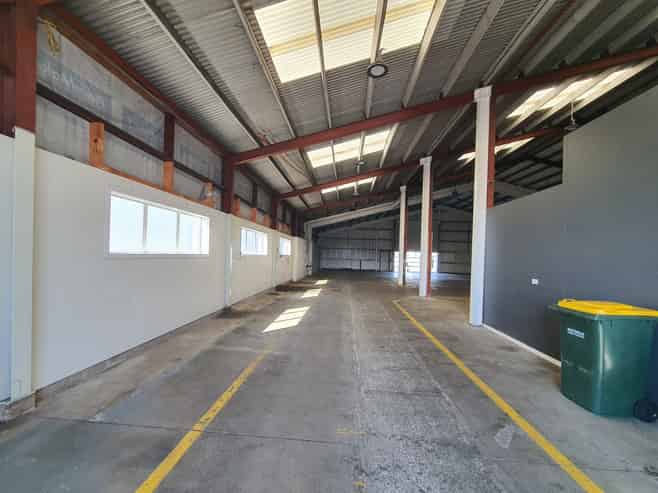 Versatile industrial with profile, access and yard