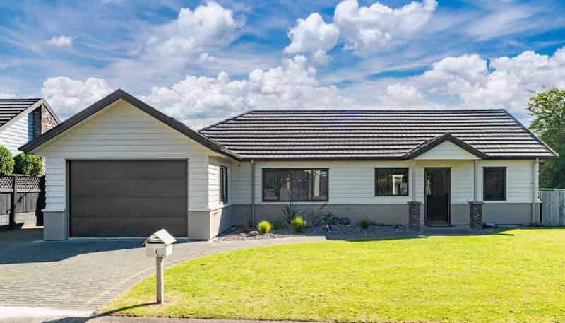 1/1 The Moorings, TWO MILE BAY