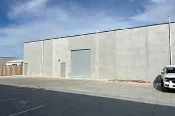 Warehouse and Showroom Potential