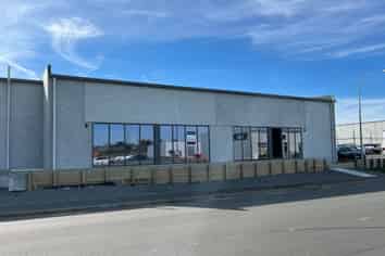 Warehouse and Showroom Potential