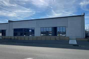 Warehouse and Showroom Potential