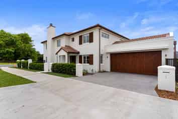 2 Francesco Drive, Karaka