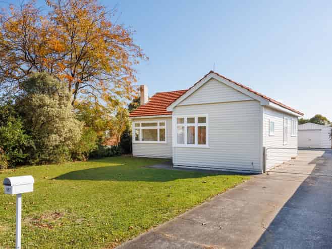657 Featherston Street, Roslyn
