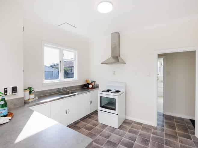 657 Featherston Street, Roslyn