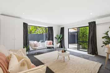 2/59B Mackworth street, Woolston