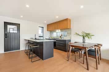 6/8 Victoria Street, Ebdentown