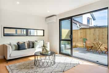 6/8 Victoria Street, Ebdentown