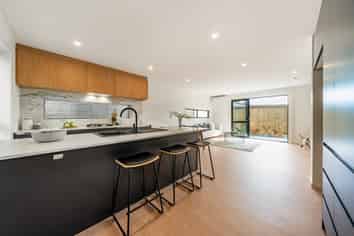 6/8 Victoria Street, Ebdentown