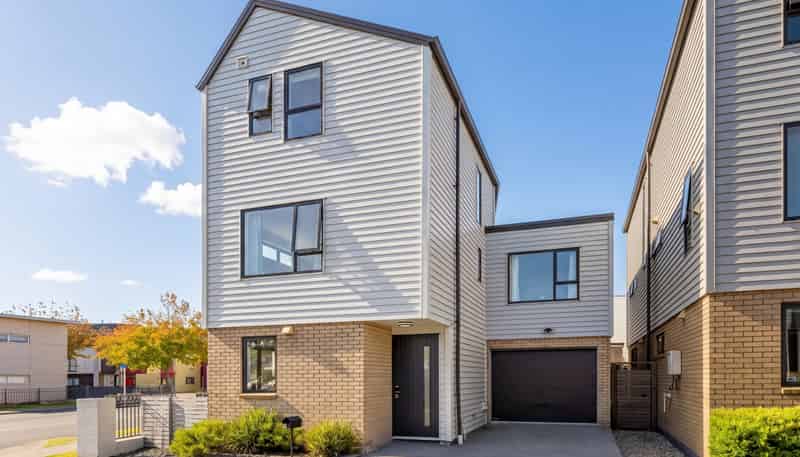 2 Koropiko Lane, Flat Bush