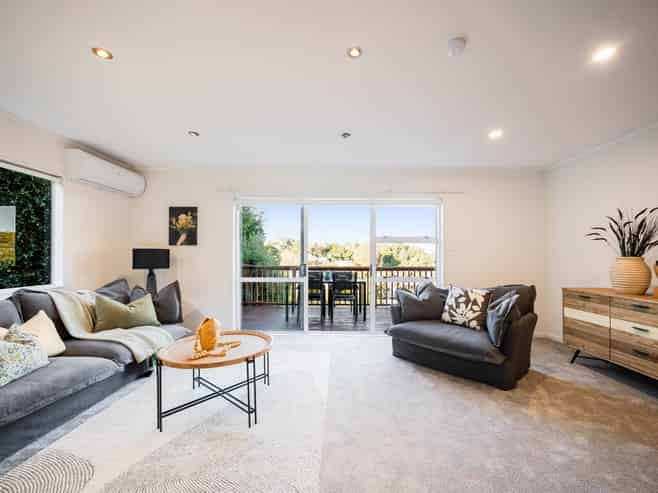1/57b Woodlands Crescent, Browns Bay