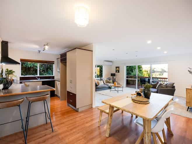 1/57b Woodlands Crescent, Browns Bay