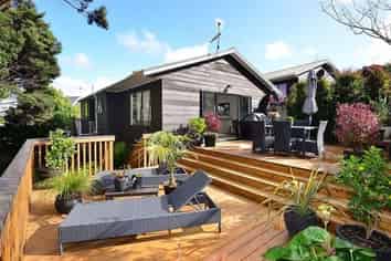 2/20 Valecrest Place, Bayview
