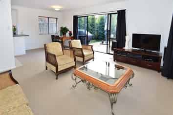 2/20 Valecrest Place, Bayview
