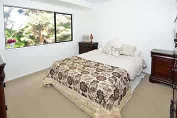 2/20 Valecrest Place, Bayview