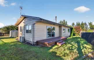8B Kupe Drive, Carterton