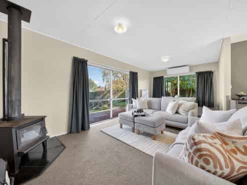 8B Kupe Drive, Carterton