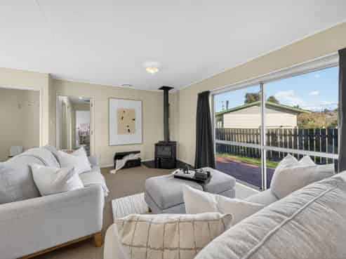 8B Kupe Drive, Carterton