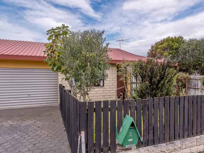 2/4 Convoy Street, New Brighton