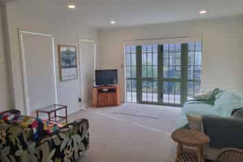 18B Karewa Parade, Papamoa Beach
