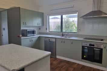 18B Karewa Parade, Papamoa Beach