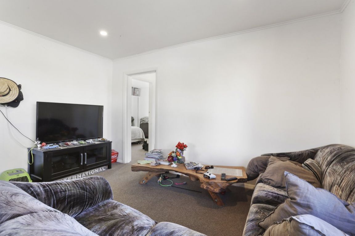 * UNDER OFFER * Price ADJUSTED and Immediate Possession Available - More