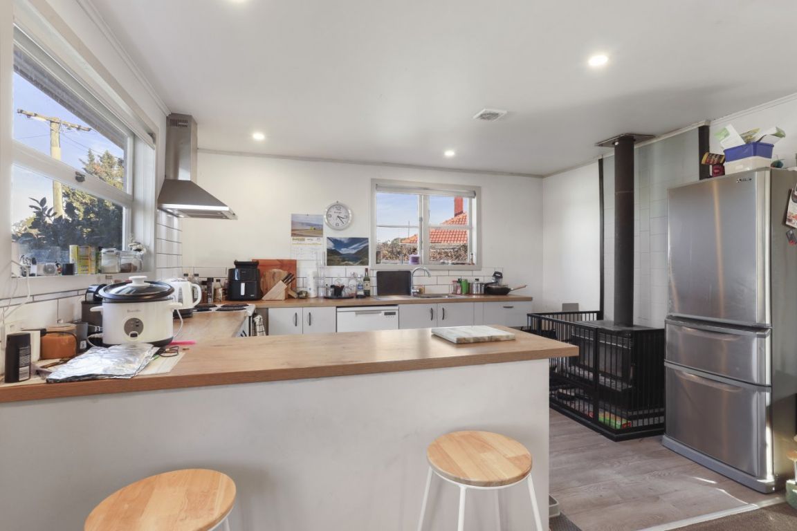 * UNDER OFFER * Price ADJUSTED and Immediate Possession Available - View 2