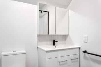 2/19 Grove Road, Addington
