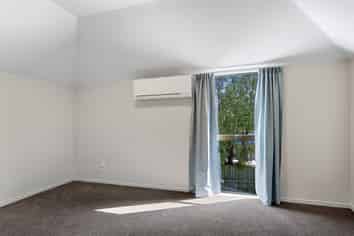 2/19 Grove Road, Addington