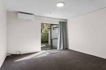2/19 Grove Road, Addington