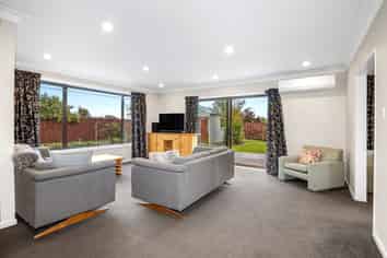58 Cowes Street, Avondale