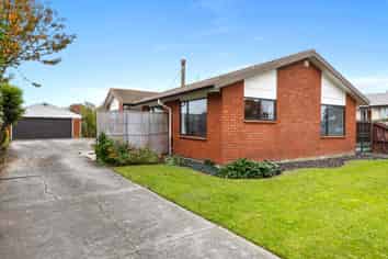 58 Cowes Street, Avondale