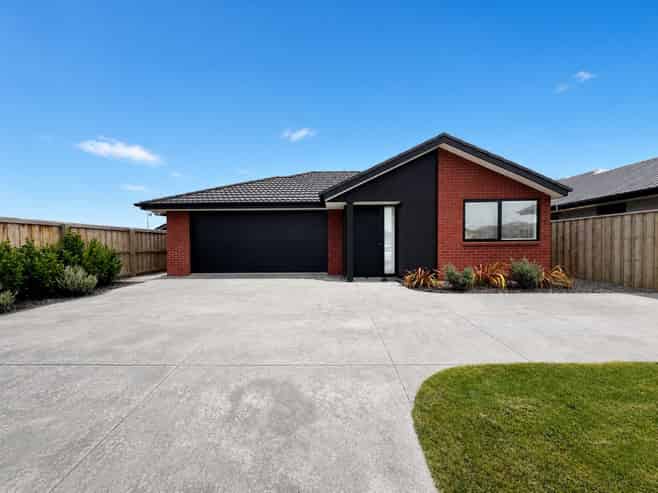 5 Chambers Avenue, Ravenswood
