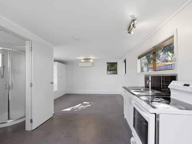 1127 Papamoa Beach Road, Papamoa
