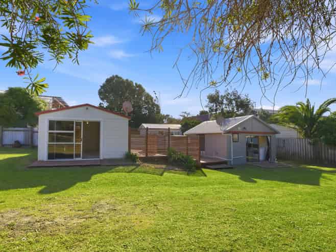 1127 Papamoa Beach Road, Papamoa