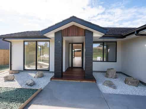 32 Greenway Crescent, Hope