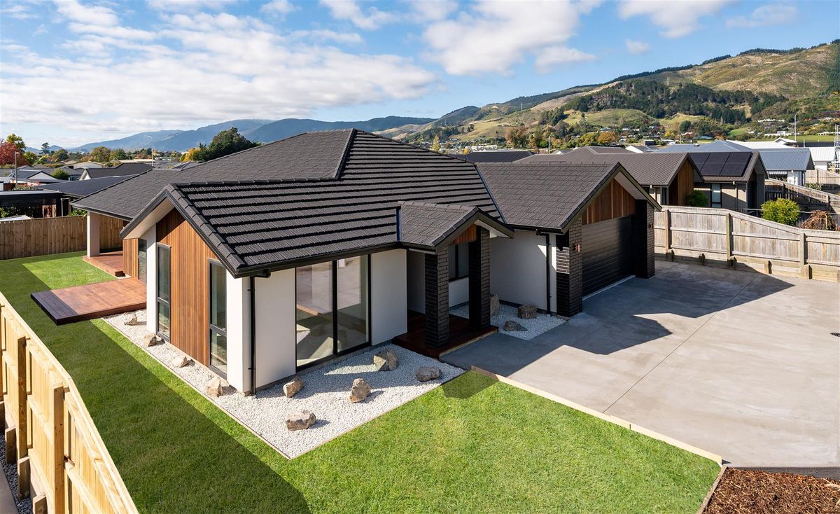 Luxury, Style & Space- A Home That Truly Has It All - Widok 2