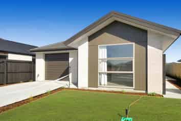 22 Stud Rd, Yaldhurst