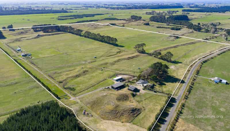 163 Downs Road, Himatangi