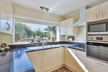 2/107 Gascoigne Street, Raureka