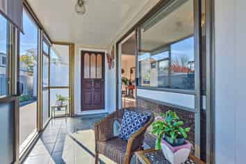 2/107 Gascoigne Street, Raureka