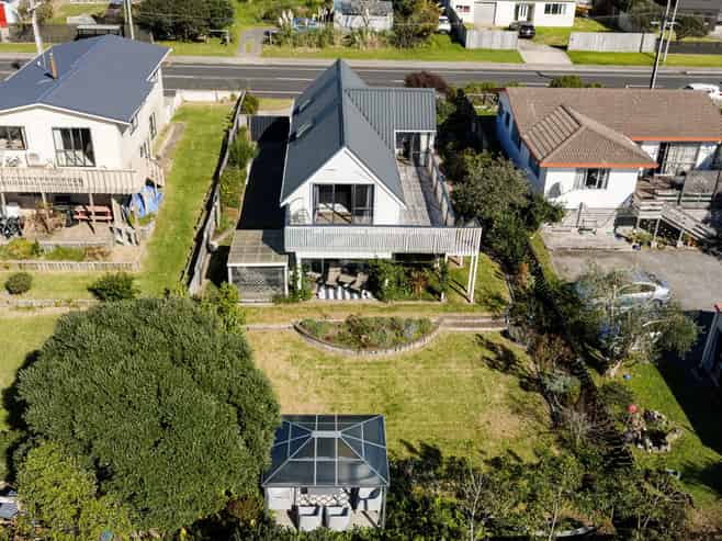 1281 Papamoa Beach Road, Papamoa