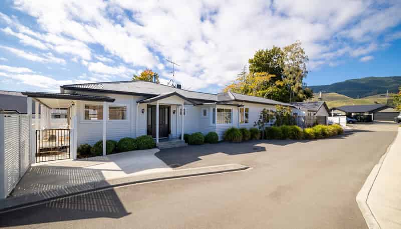 4 Hill Street North, Richmond