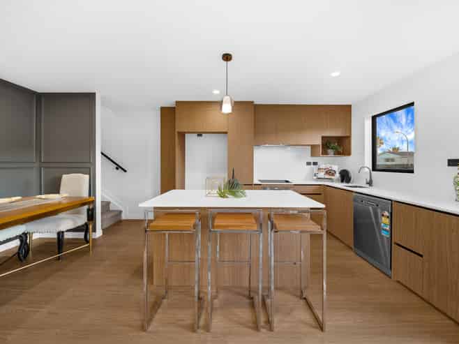 2/41 La Trobe Street, Pakuranga