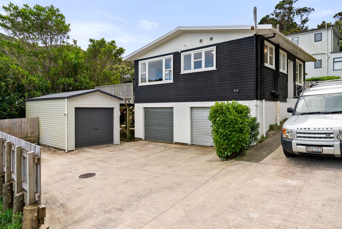 SUN, STYLE & SIMPLICITY IN SOUGHT-AFTER KARORI, Karori