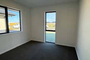 35 Wakeman Drive, Lincoln